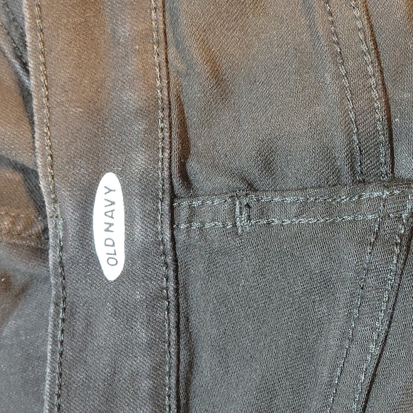 Shorts - Picture 4 of 4